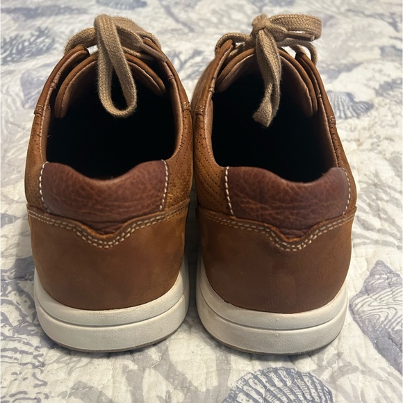 Mens Johnston & Murphy casual shoes. - Picture 3 of 5